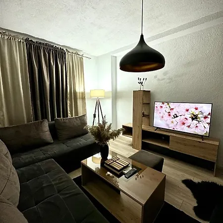 Anka Apartment Stip Exterior photo